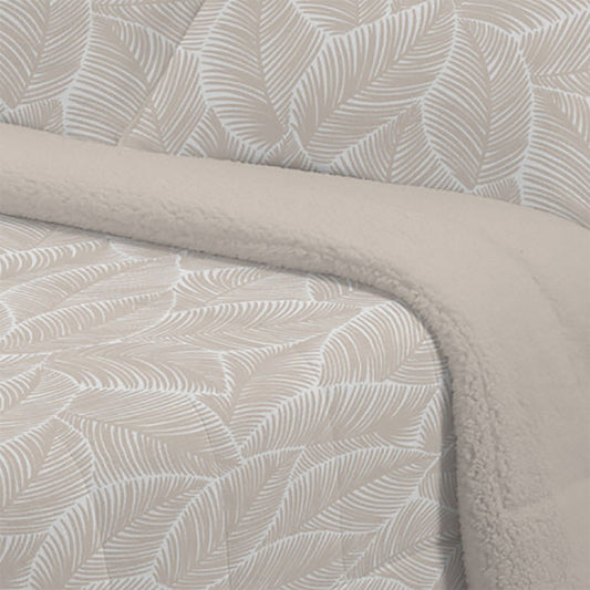 Warm sherpa winter duvet with beige leaf print.