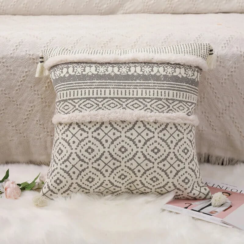 Linen and natural cotton cushion cover. Light gray colour.
