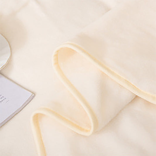 Soft fleece blanket. Cream.