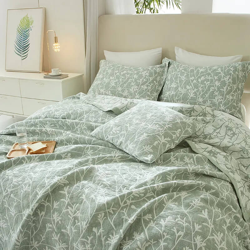 Green Cotton Jacquard Summer Quilt, Botanical Design – Premium Quality.