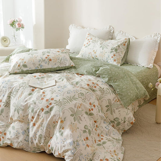 Printed duvet cover with black leaves and pale pink background, extra soft microfiber.