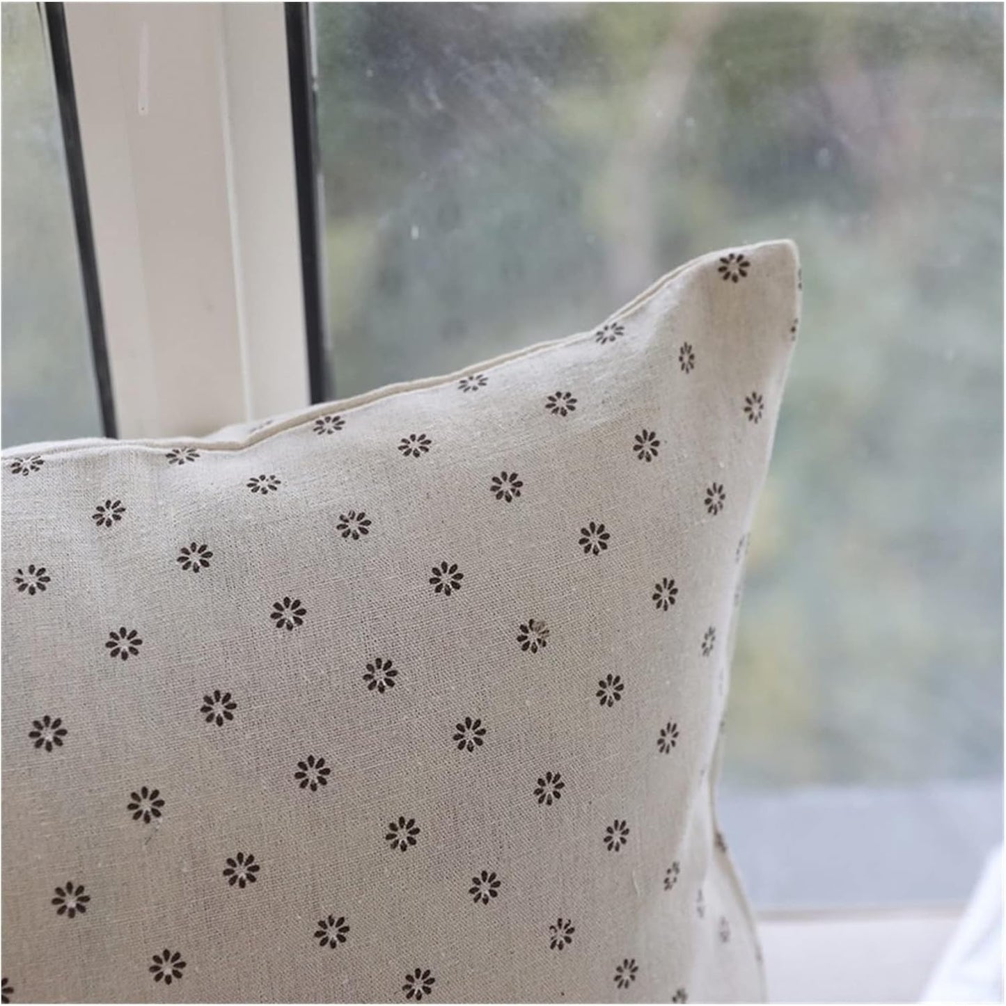 Natural Linen and Cotton cushion cover Terracotta: minimalist elegance for your home.