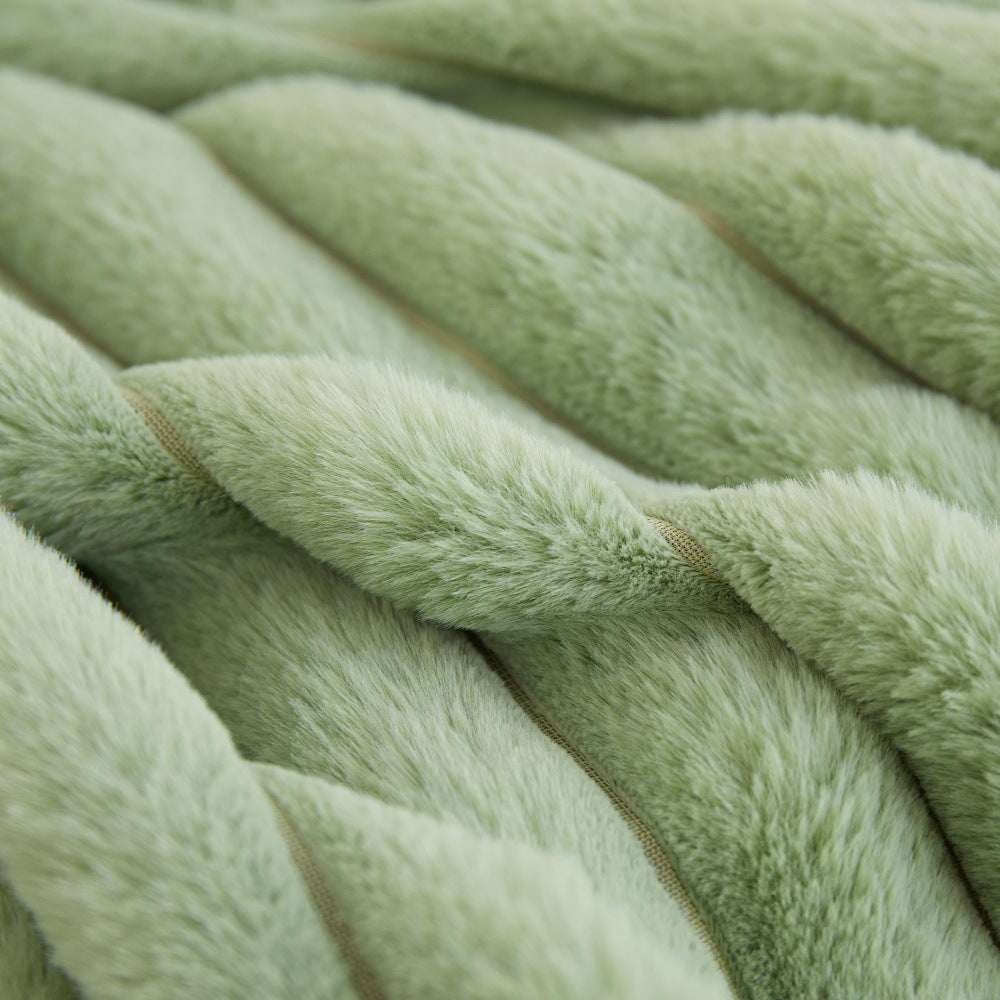 Funda de cojín de pelo corto polar verde con textura de rayas, medida 45x45 cm, suave, cálida y decorativa para sofá o cama.