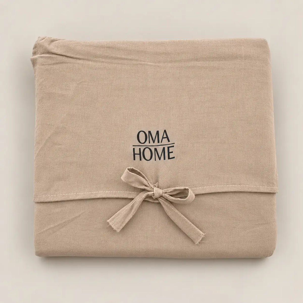 240 x 220 cm, 144-thread-count stone brown duvet cover stored in its matching cotton fabric bag. - Oma Home