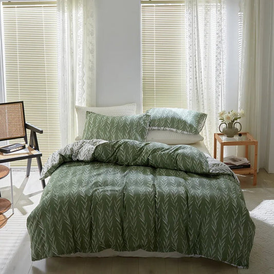 Printed duvet cover with black leaves and pale pink background, extra soft microfiber.